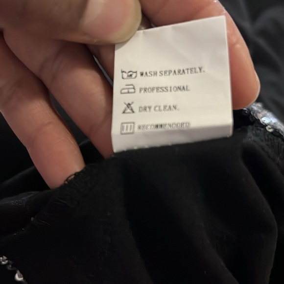 NORACORA BLACK OFF THE SHOULDER BLOUSE WITH SILVER SEQUIN ACCENT•SIZE: XL - Picture 5 of 5